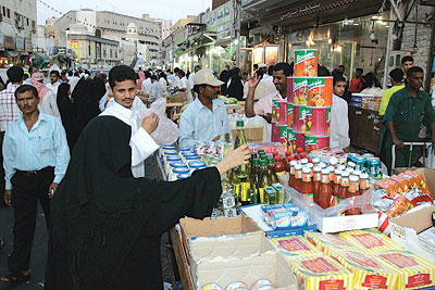 جدة تعلن عن حزمة شروط للحصول على بسطة في السوق خلال شهر رمضان